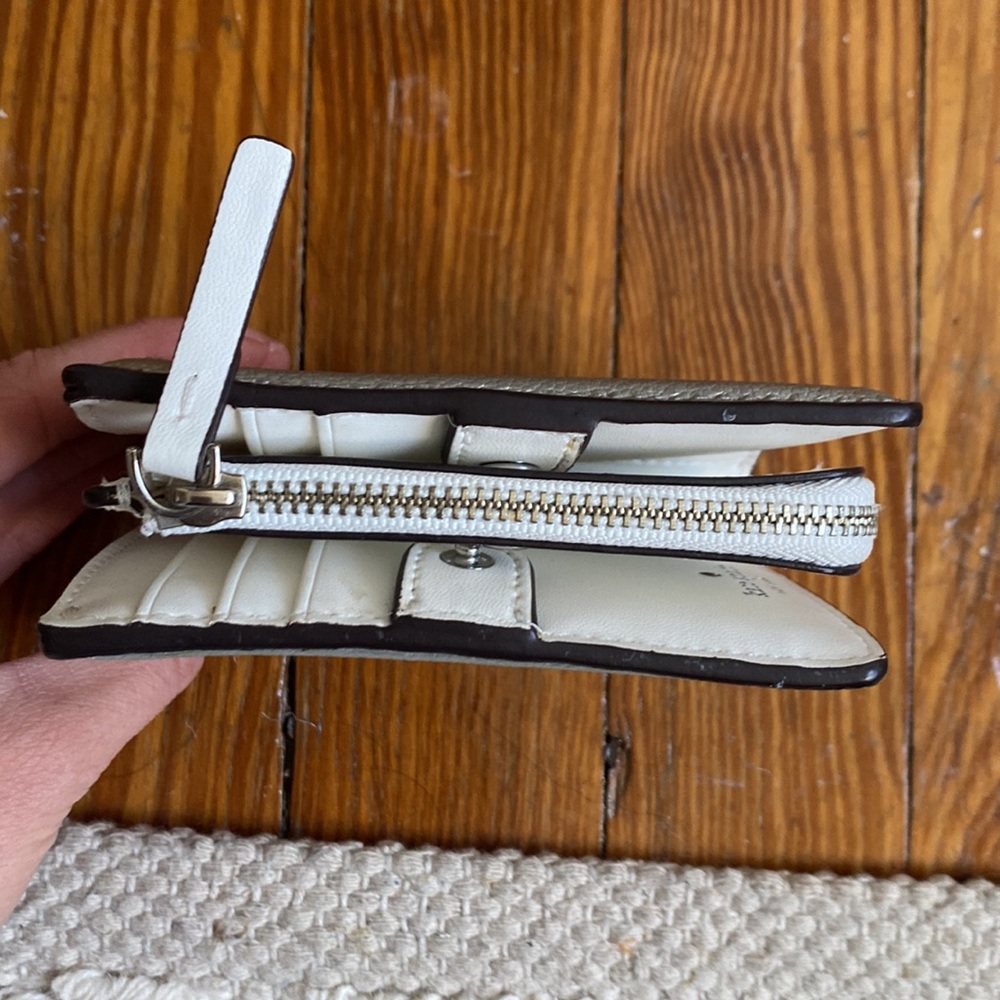 Kate Spade Wallet - Picture 4 of 6